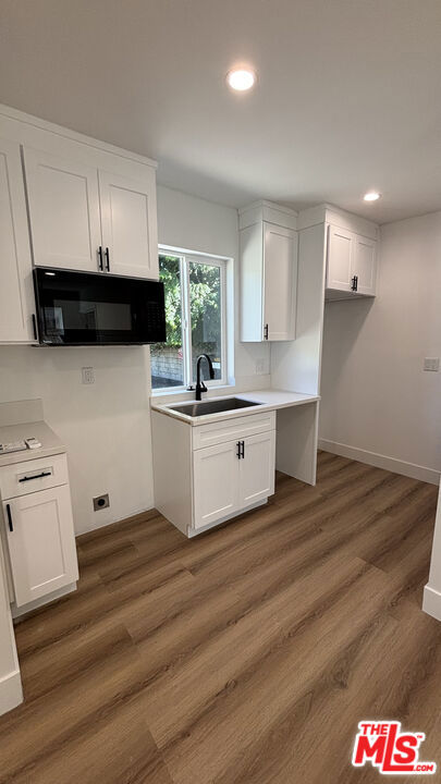 2437 Centinela Avenue apt 11