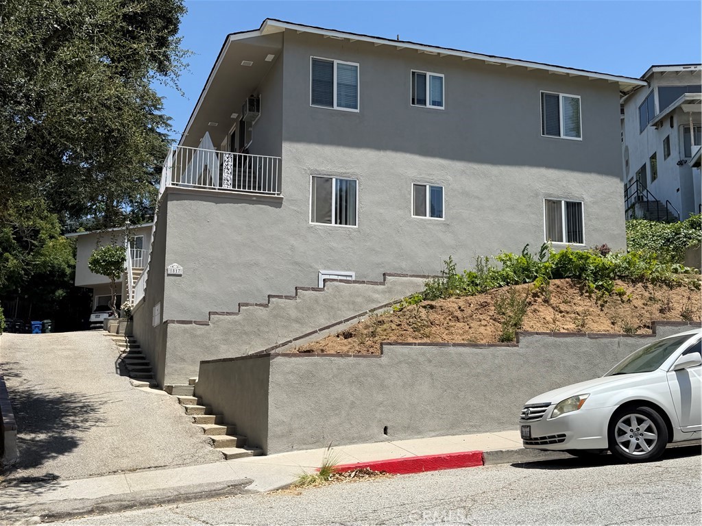 1817 Verdugo Loma
