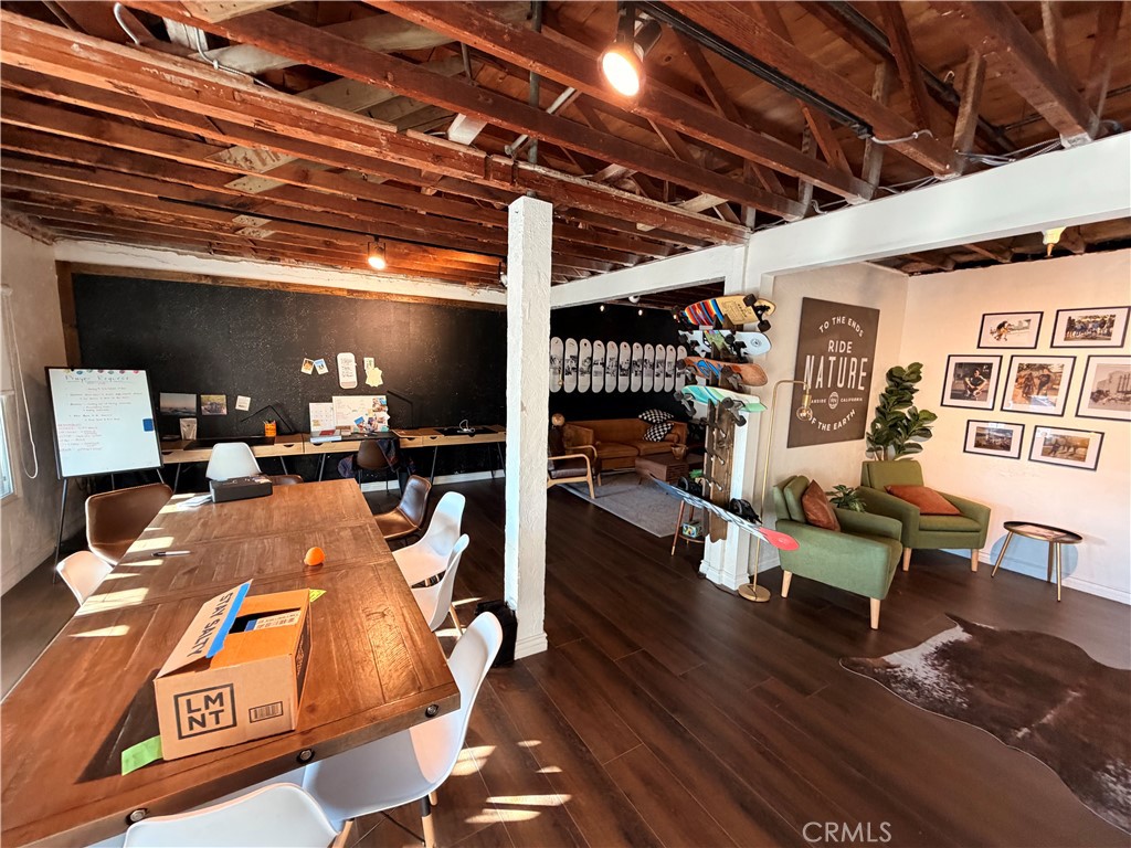 206 N Coast 302