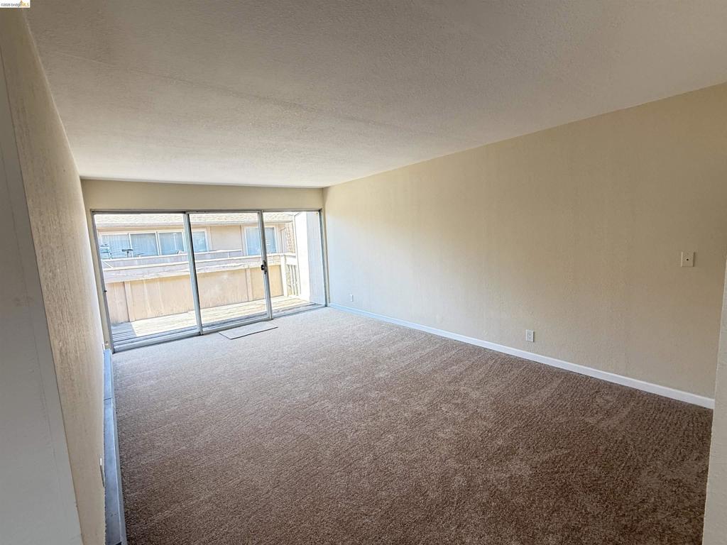 260 Industrial Pkwy 38