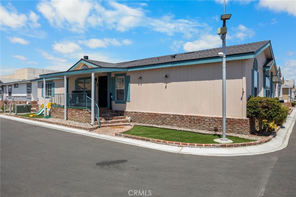 19127 Pioneer Boulevard 63