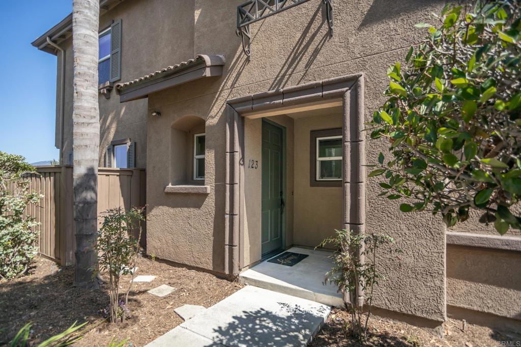 425 S Meadowbrook Dr 123