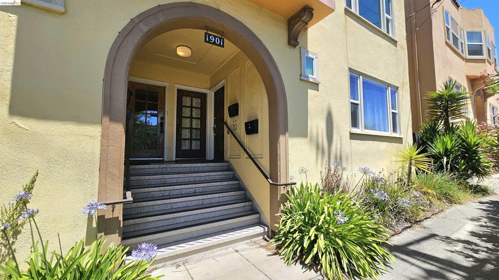 1901 Parker St 3