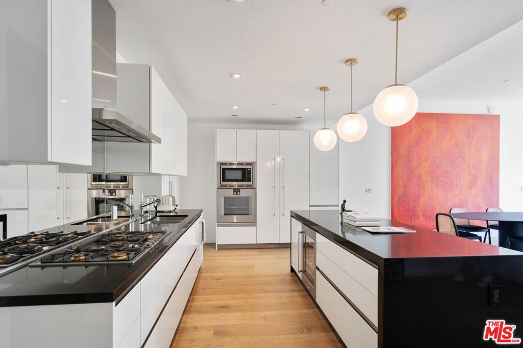 9000 W 3rd Street 106