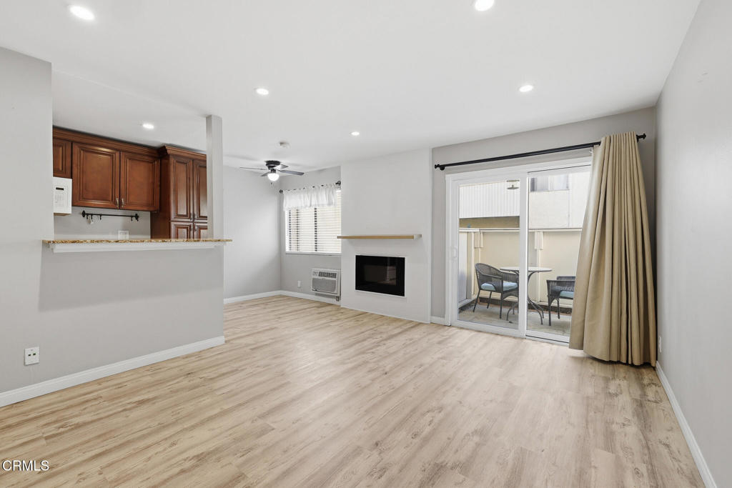 28947 E Thousand Oaks Boulevard 121
