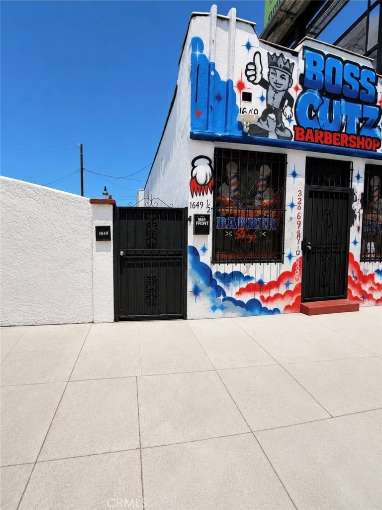 1649 W Florence