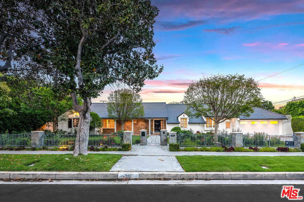 9921 Toluca Lake Avenue