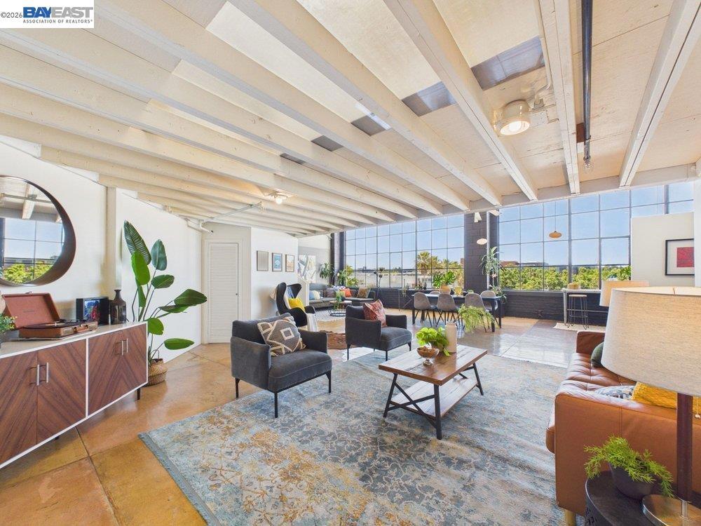 4053 Harlan St 315