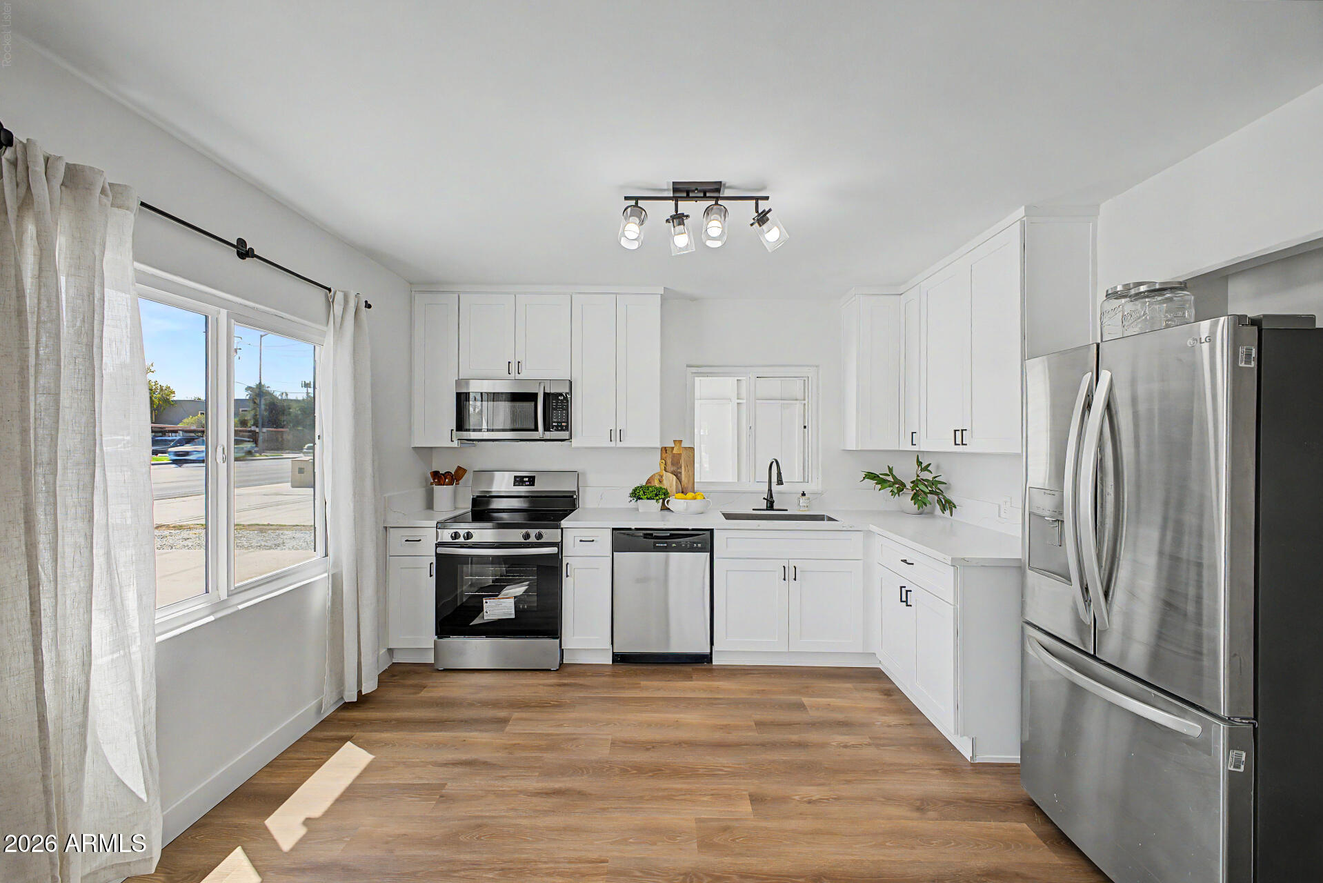 636 W Rio Salado Parkway, Mesa, AZ 85201