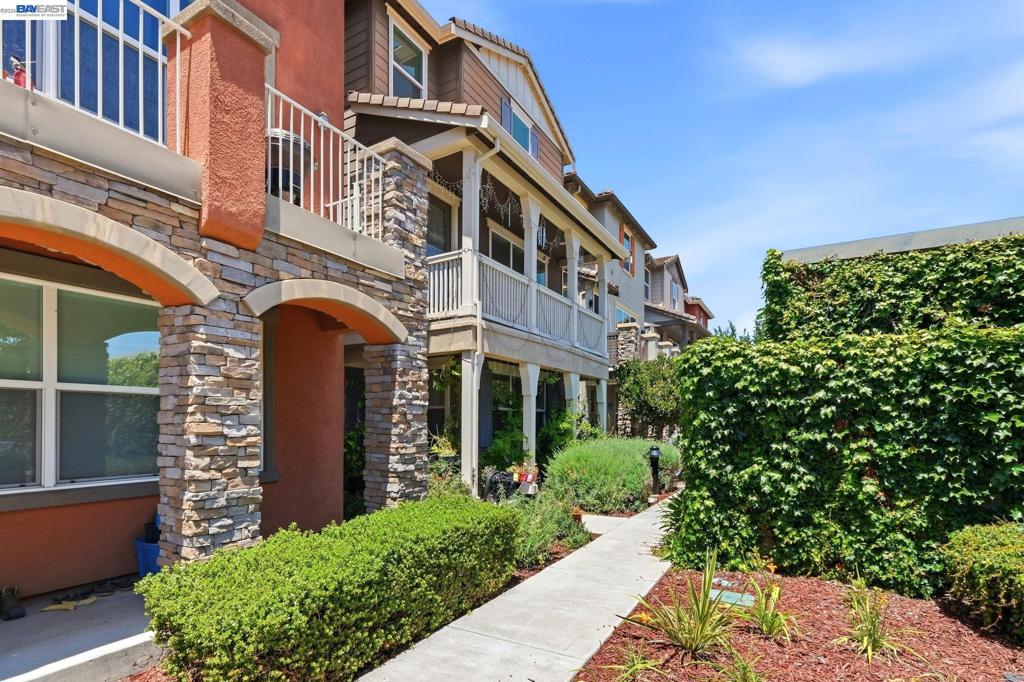 4442 Kennett Ter