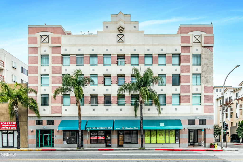 305 W Main Street