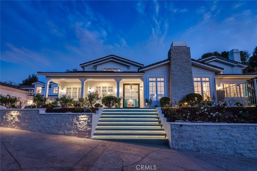 5600 ROUND MEADOW Road