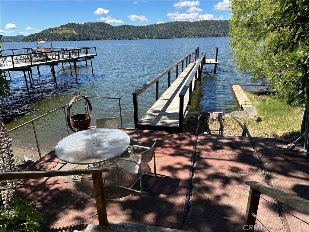 13411 Lakeshore