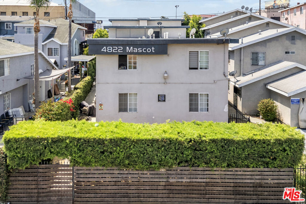 4822 Mascot Street