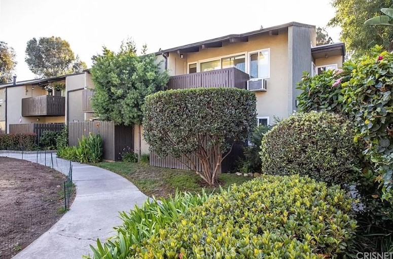 4806 Hollow Corner 234