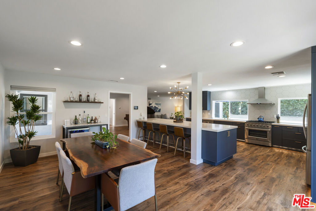 3159 Voltaire Drive