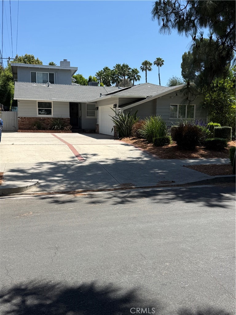 22814 Collins