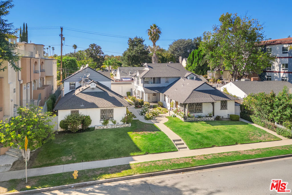 4445 Tujunga Avenue