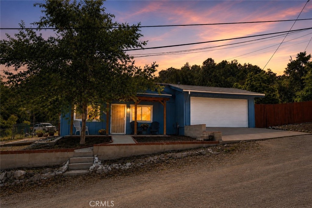 801 Santa Cruz