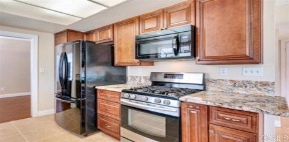 338 Holiday Way