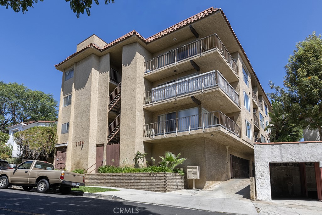 1184 W 11th Street 1
