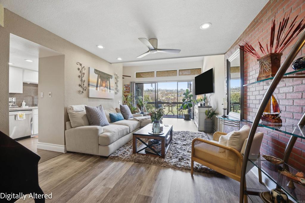2564 Navarra Drive 213
