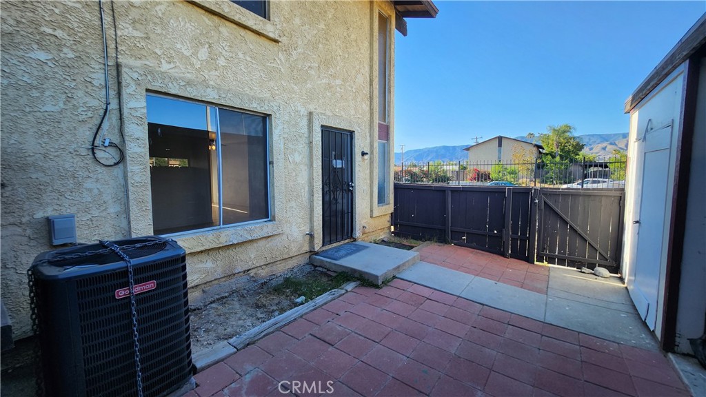 7964 Pinehurst
