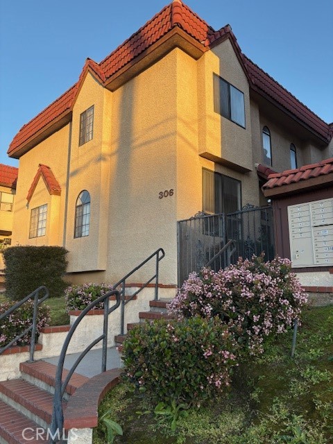 306 W Woodward Avenue B