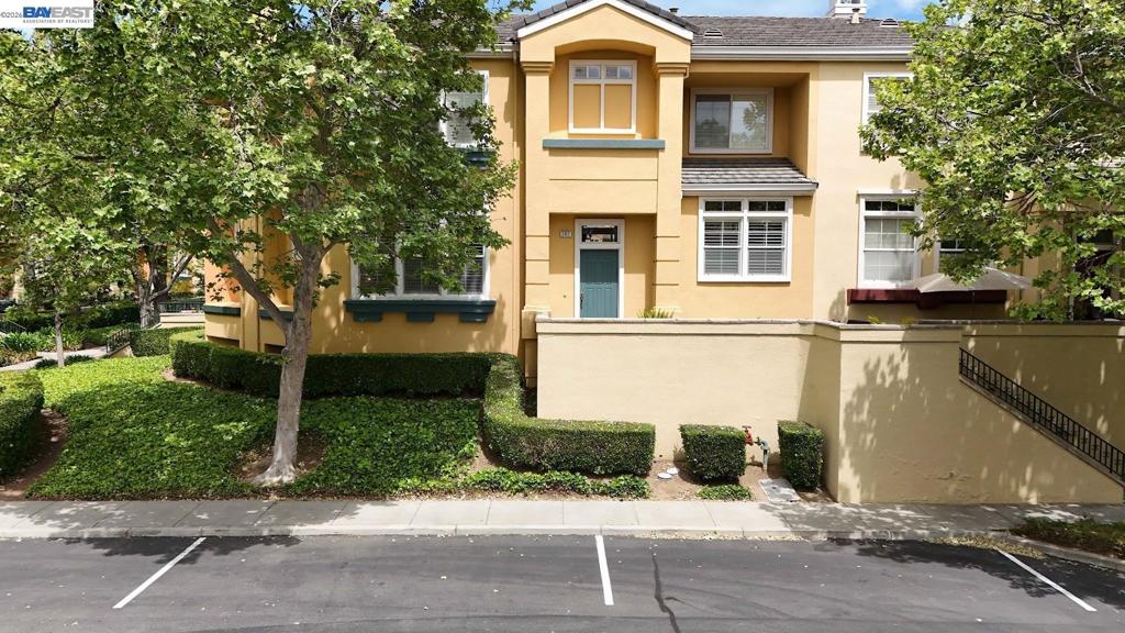 3412 Fitzsimmons Cmn
