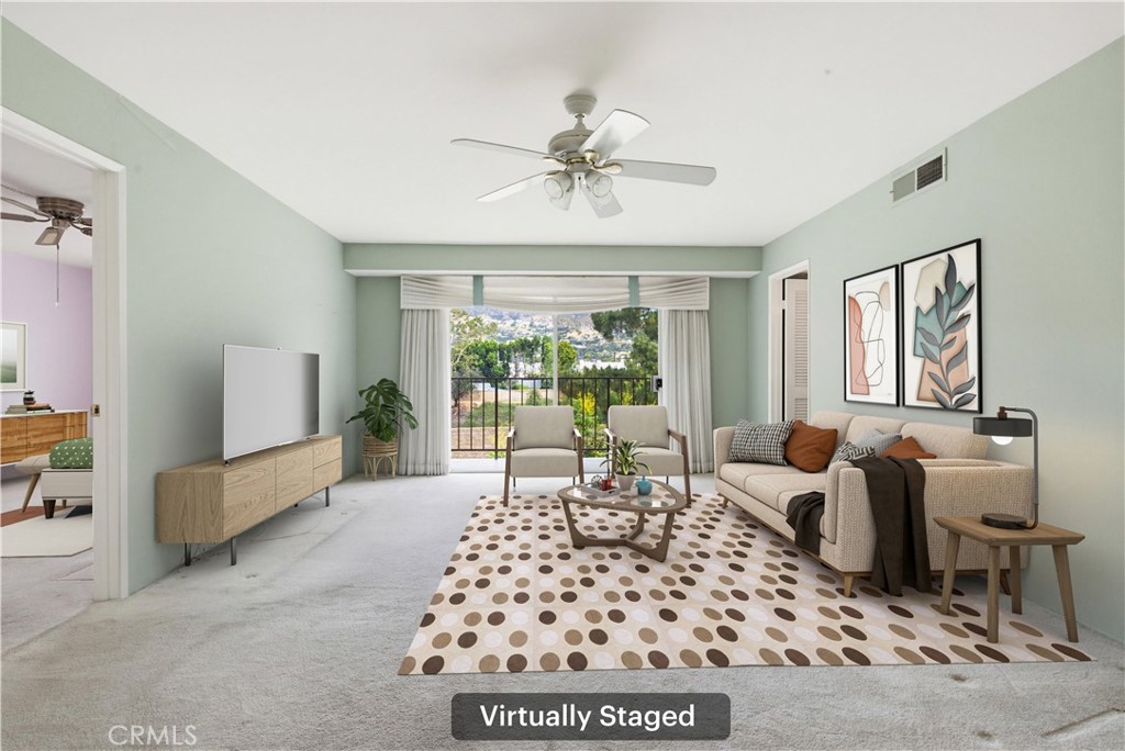 620 N Kenwood 208
