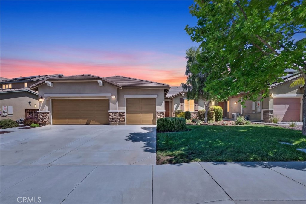 32453 Shadow Canyon Trail