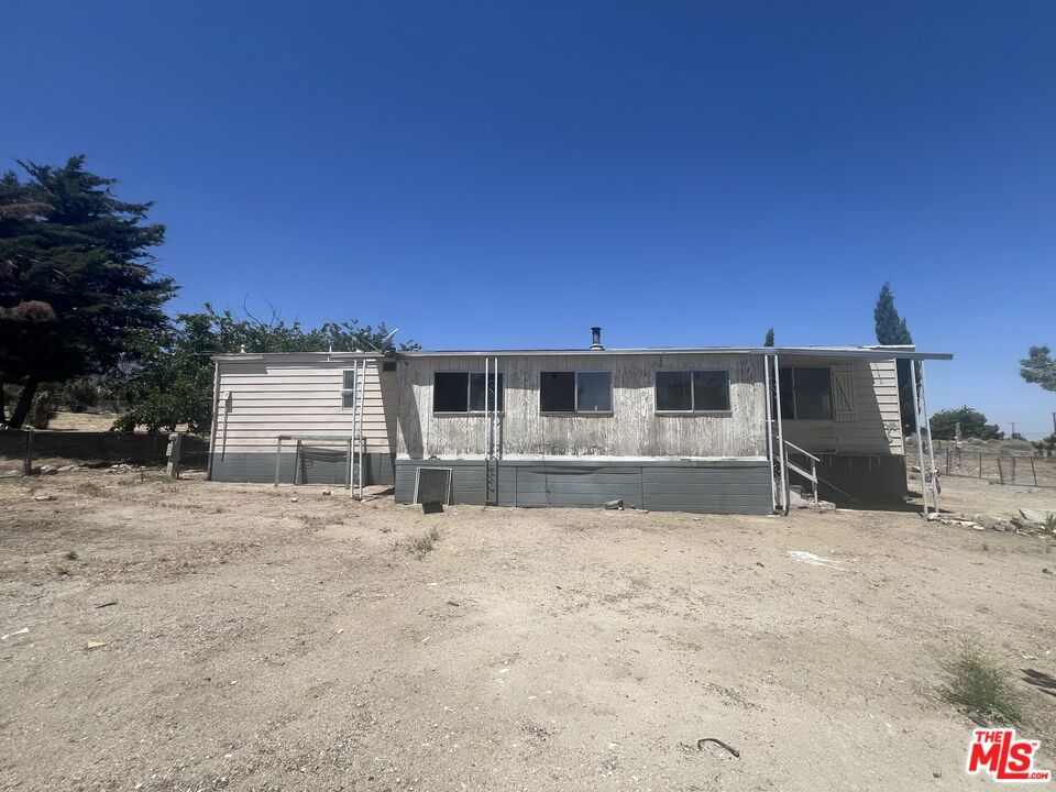 9574 Via Verde Avenue