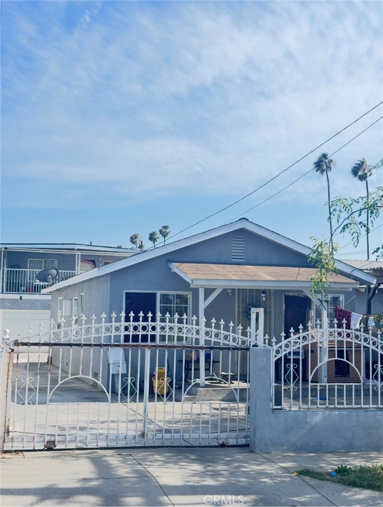 4132 W 105th
