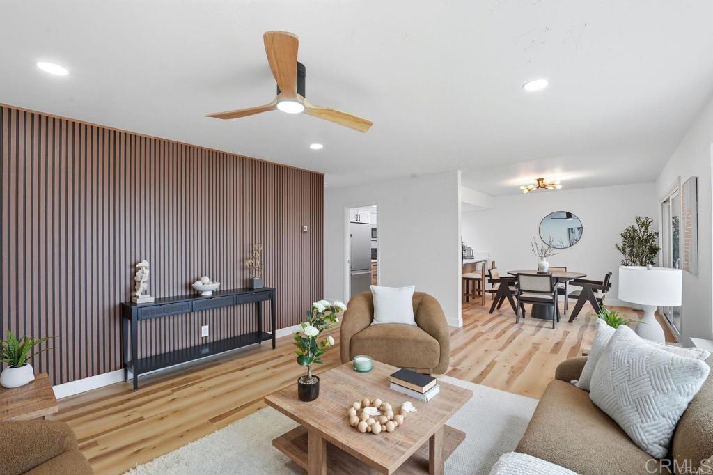 3606 Vista Rey 37