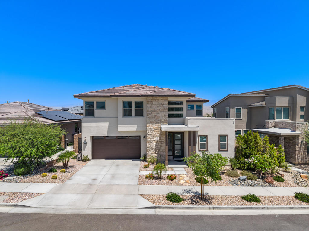 74246 Royce Drive