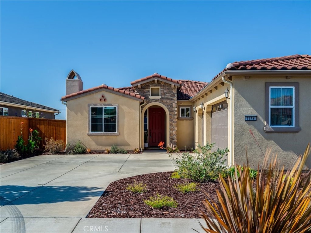 1179 Grand Meadow