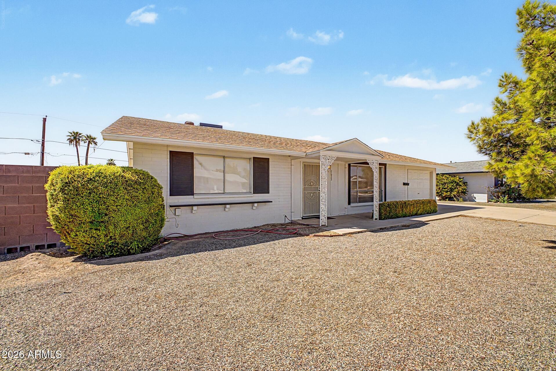11025 W FLORIDA Avenue, Sun City, AZ 85351