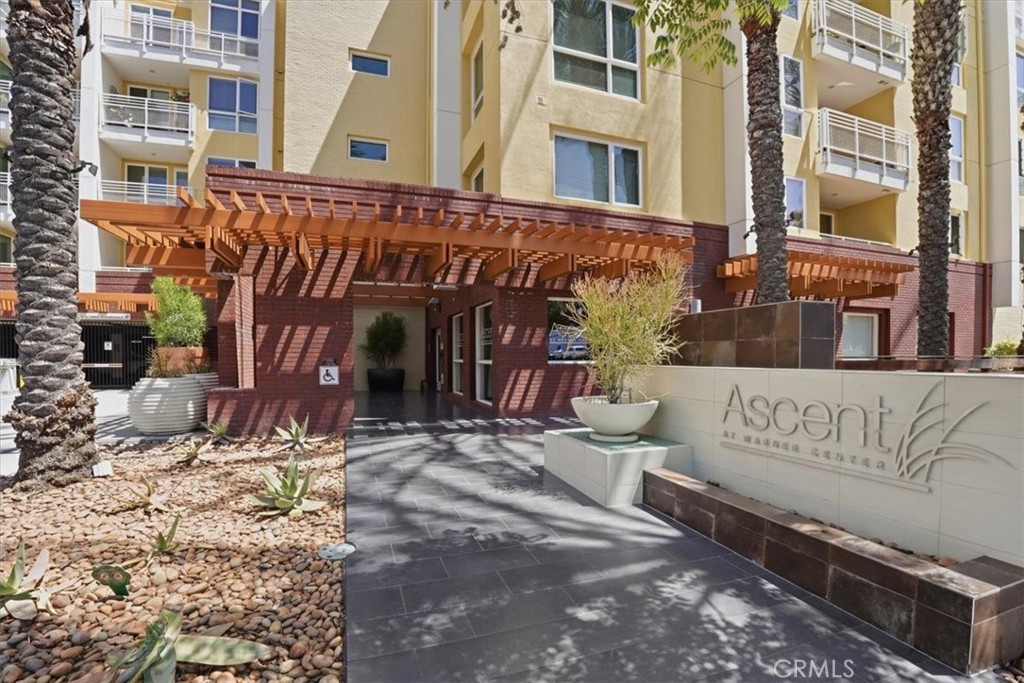 21301 Erwin Street 545