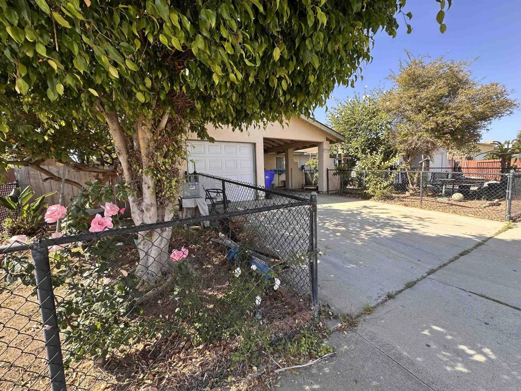 4750 Calle Estrella
