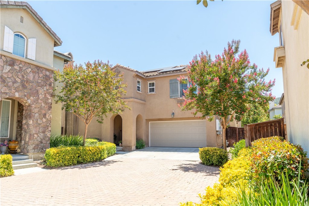 45776 Klamath Court