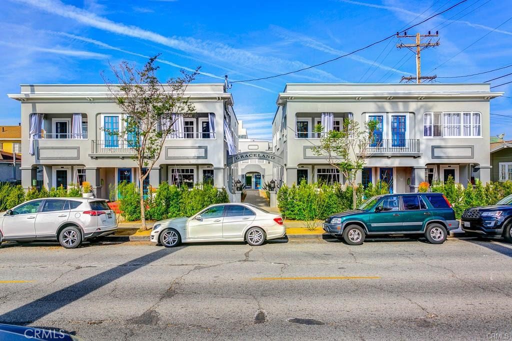 111 N COLUMBUS AVE