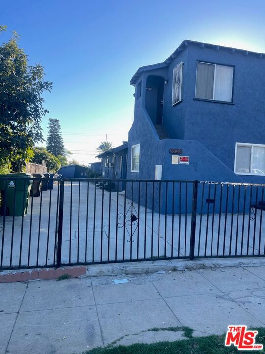 3538 Siskiyou Street