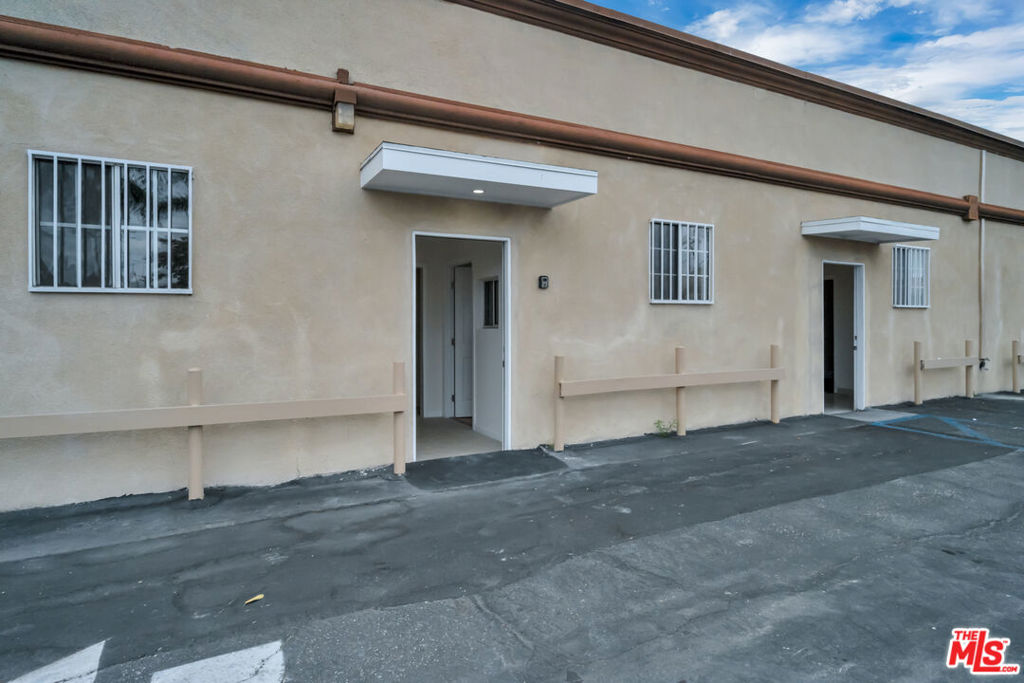 1830 W Rosecrans Avenue