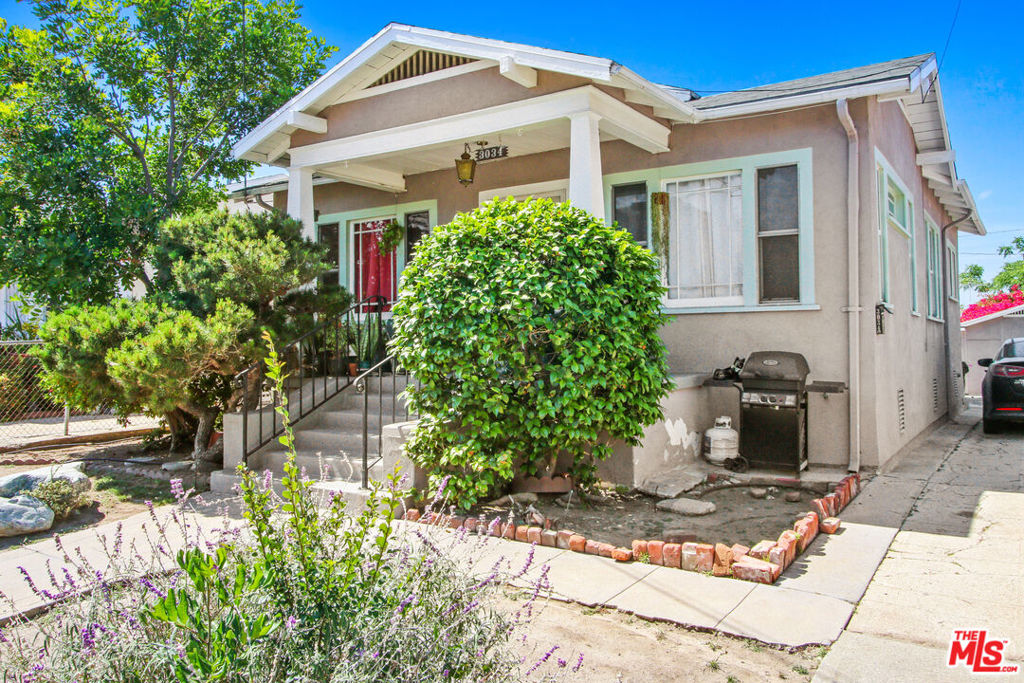 3034 Fairmount Street