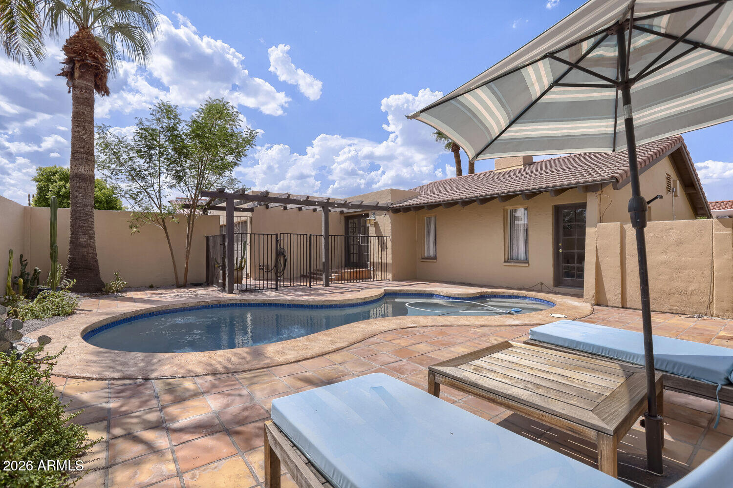 2022 E BALBOA Drive, Tempe, AZ 85282