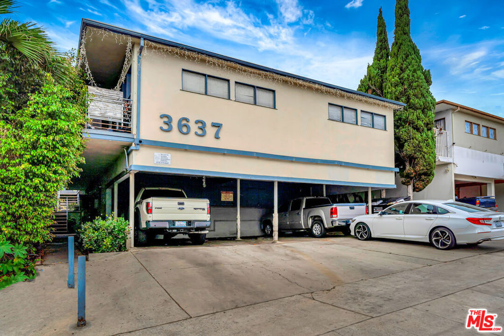 3637 S Sepulveda Boulevard