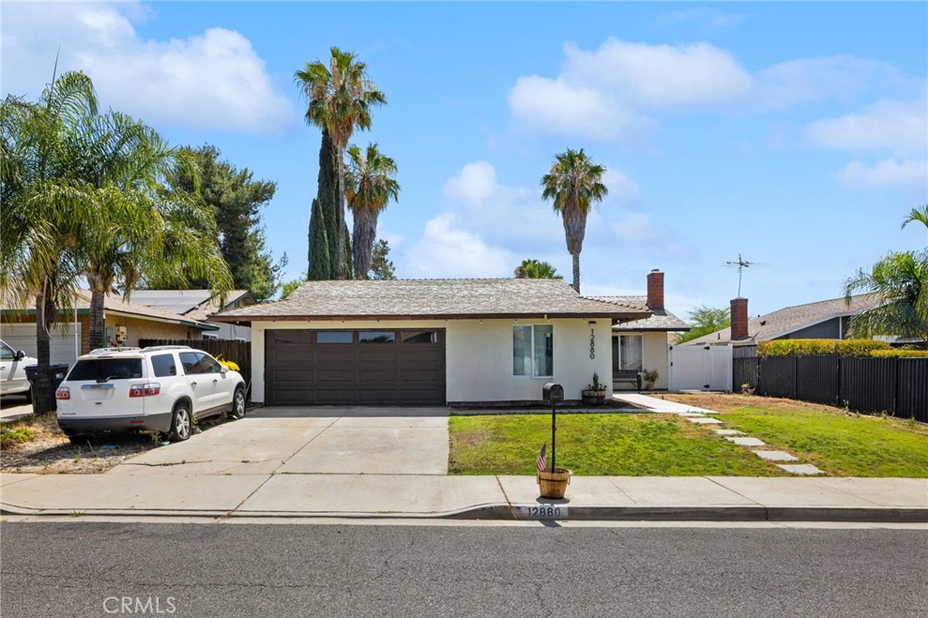 12880 Foreman Ave