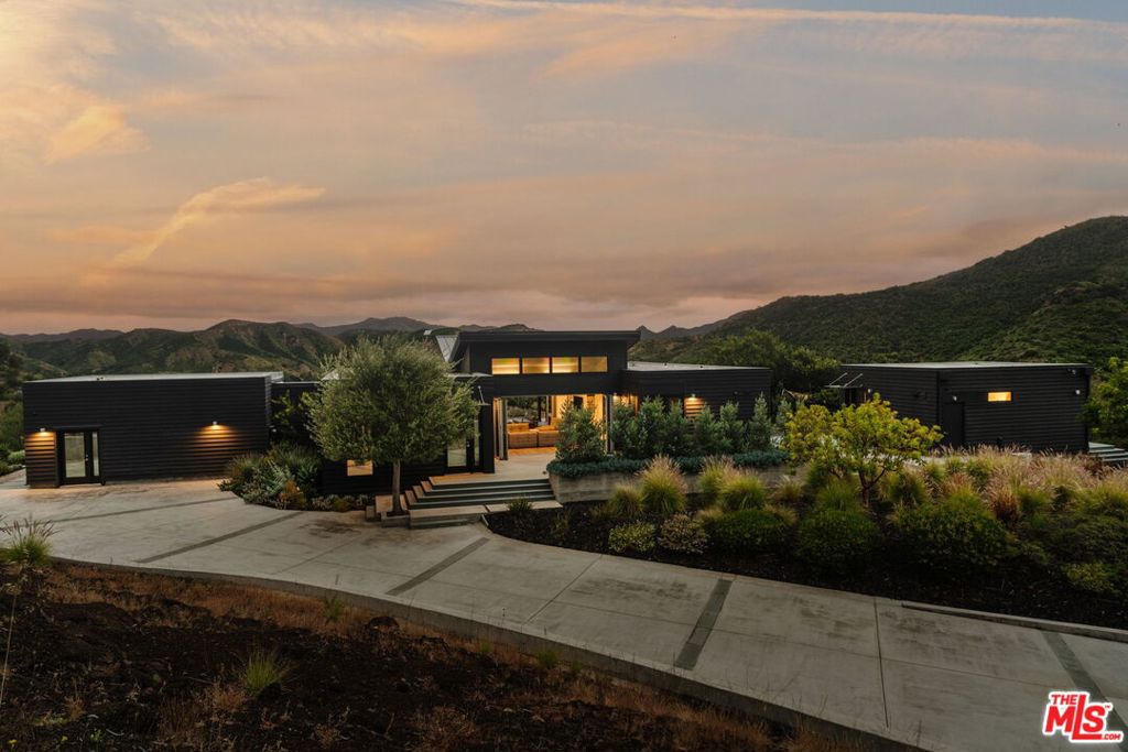 3649 Kanan Road
