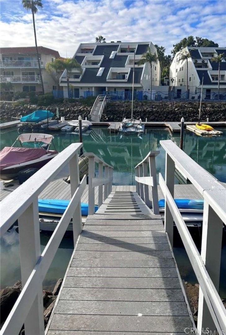 4705 Marina 4