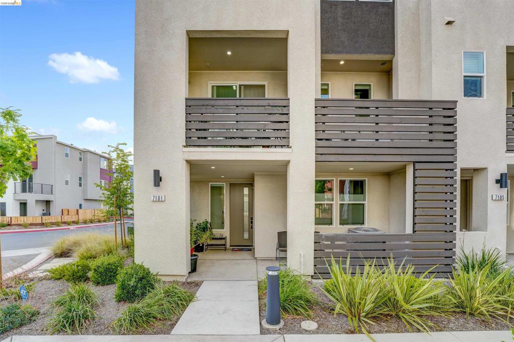 7101 MELON CT